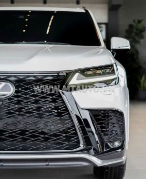 Xe Lexus LX 600 F-Sport 2024