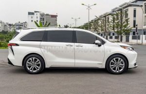 Xe Toyota Sienna Platinum 2.5 AT 2021