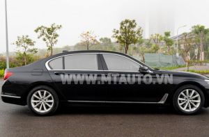 Xe BMW 7 Series 730Li 2016