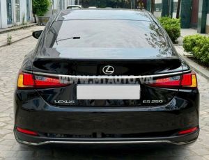 Xe Lexus ES 250 F Sport 2022