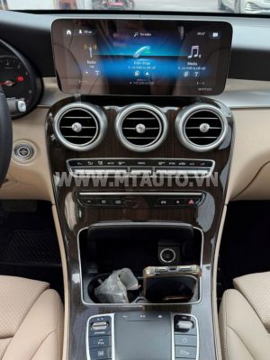 Xe Mercedes Benz GLC 200 2021