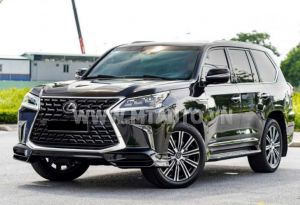 Xe Lexus LX 570 2021