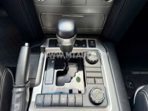 Xe Toyota Land Cruiser 4.6 V8 2020