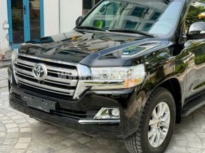 Xe Toyota Land Cruiser 4.6 V8 2020