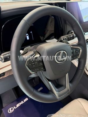 Xe Lexus LM 500h 2025