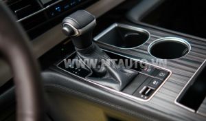 Xe Toyota Sienna Platinum 2.5 AT 2021