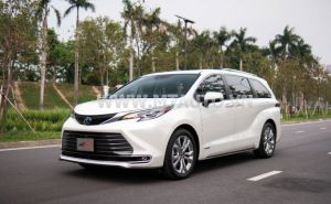 Xe Toyota Sienna Platinum 2.5 AT 2021