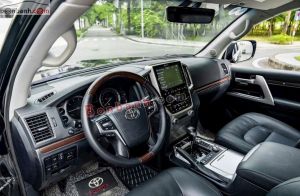 Xe Toyota Land Cruiser 5.7 V8 2019