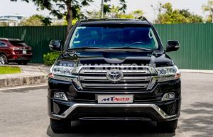 Xe Toyota Land Cruiser 4.6 V8 2019