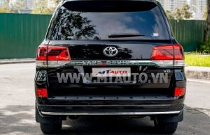 Xe Toyota Land Cruiser 4.6 V8 2019