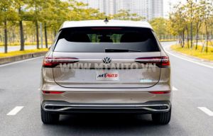 Xe Volkswagen Viloran Luxury 2023