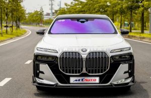 Xe BMW 7 Series 735i Pure Excellence 2023
