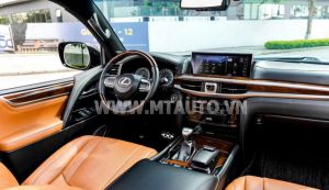 Xe Lexus LX 570 2021