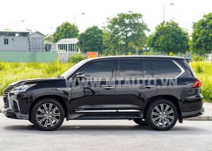 Xe Lexus LX 570 2021