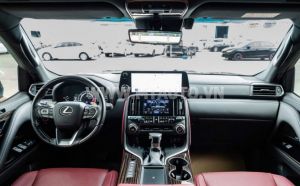 Xe Lexus LX 600 Urban 2025