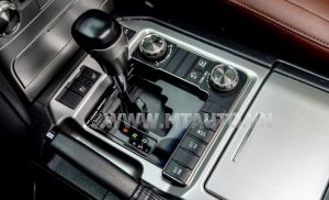 Xe Toyota Land Cruiser 4.6 V8 2021