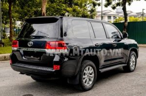Xe Toyota Land Cruiser 4.6 V8 2021