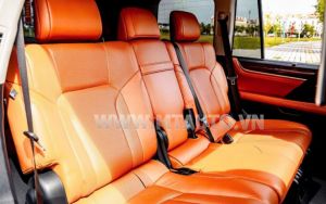 Xe Lexus LX 570 2021