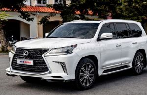 Xe Lexus LX 570 2021