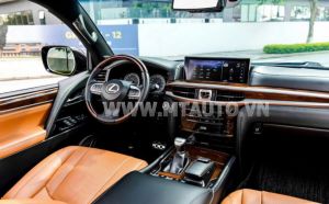 Xe Lexus LX 570 2021
