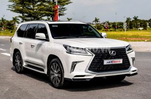 Xe Lexus LX 570 2021