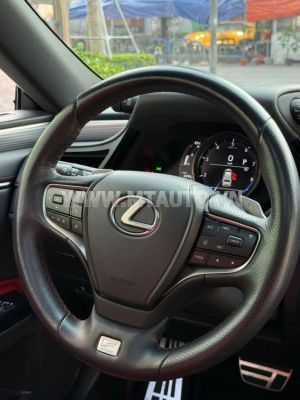 Xe Lexus ES 250 F Sport 2022