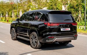 Xe Lexus LX 600 Urban 2024