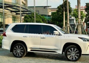 Xe Lexus LX 570 2018