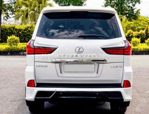 Xe Lexus LX 570 2018