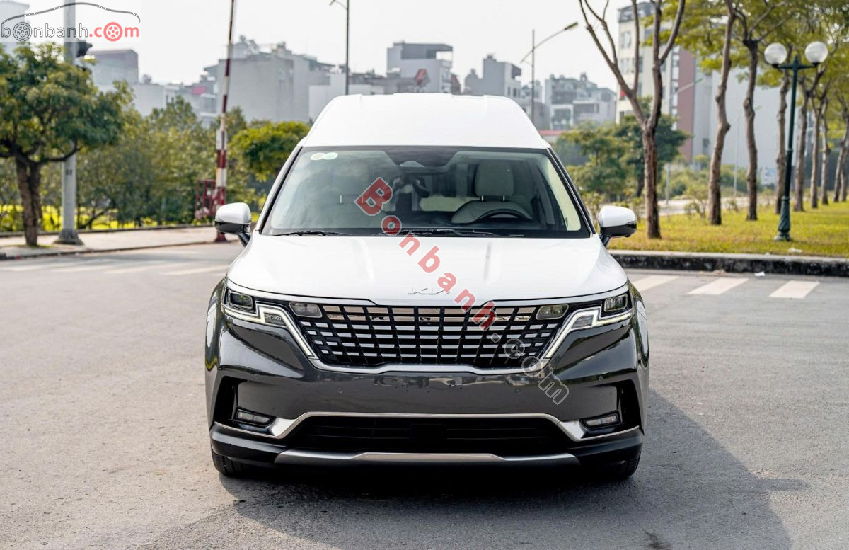 Kia Carnival Royal 2.2D 2022