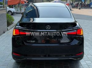 Xe Lexus ES 250 F Sport 2022