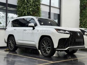 Xe Lexus LX 600 F-Sport 2024