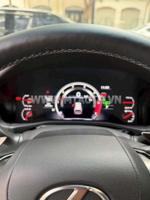 Xe Lexus LX 600 F-Sport 2024