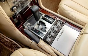 Xe Lexus LX 570 2008