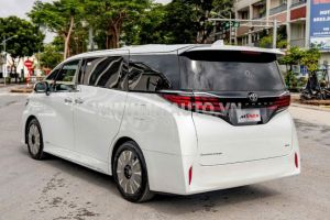 Xe Toyota Alphard HEV 2.5 AT 2025