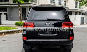Xe Toyota Land Cruiser 5.7 V8 2019