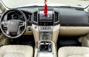 Xe Toyota Land Cruiser VX.R 4.6 V8 2018