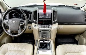 Xe Toyota Land Cruiser VX.R 4.6 V8 2018