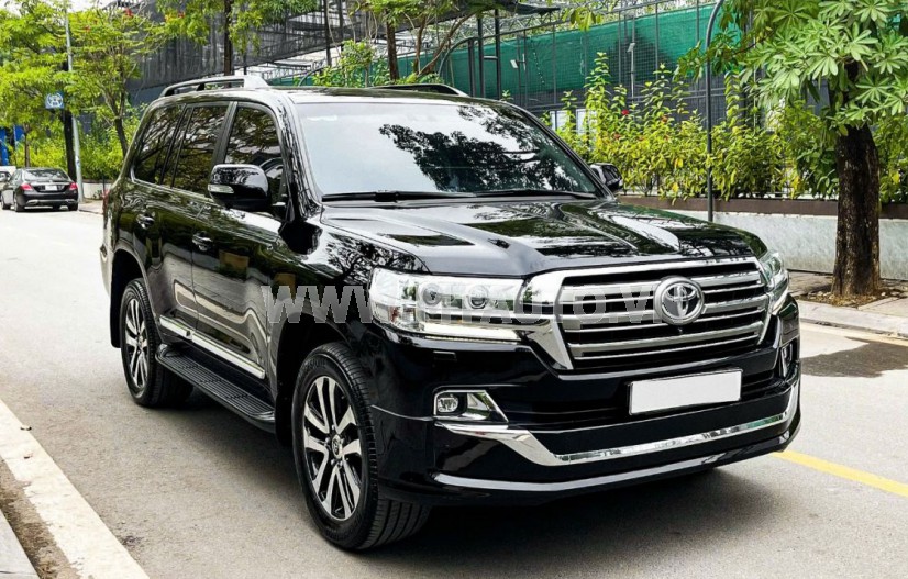 Toyota Land Cruiser VX 4.6 V8 2019