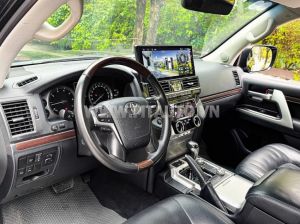 Xe Toyota Land Cruiser VX 4.6 V8 2019