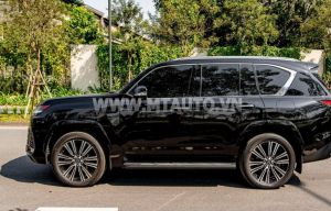 Xe Lexus LX 600 Urban 2024