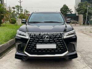 Xe Lexus LX 570 2021