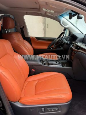Xe Lexus LX 570 2021