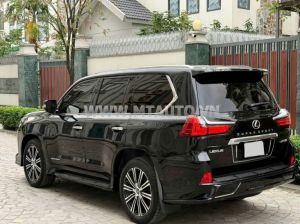 Xe Lexus LX 570 2021