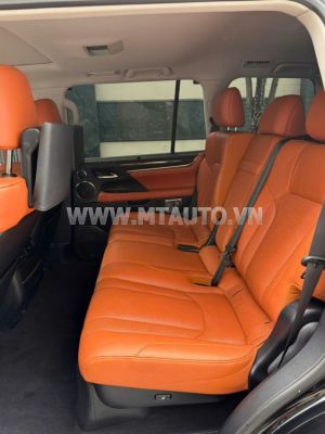 Xe Lexus LX 570 2021