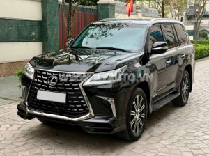 Xe Lexus LX 570 2021