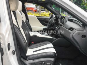 Xe Lexus ES 250 F Sport 2022