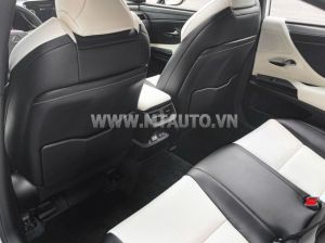 Xe Lexus ES 250 F Sport 2022