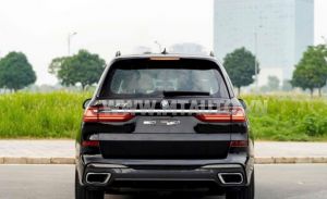 Xe BMW X7 xDrive40i M Sport 2020
