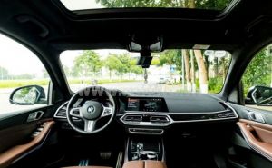 Xe BMW X7 xDrive40i M Sport 2020